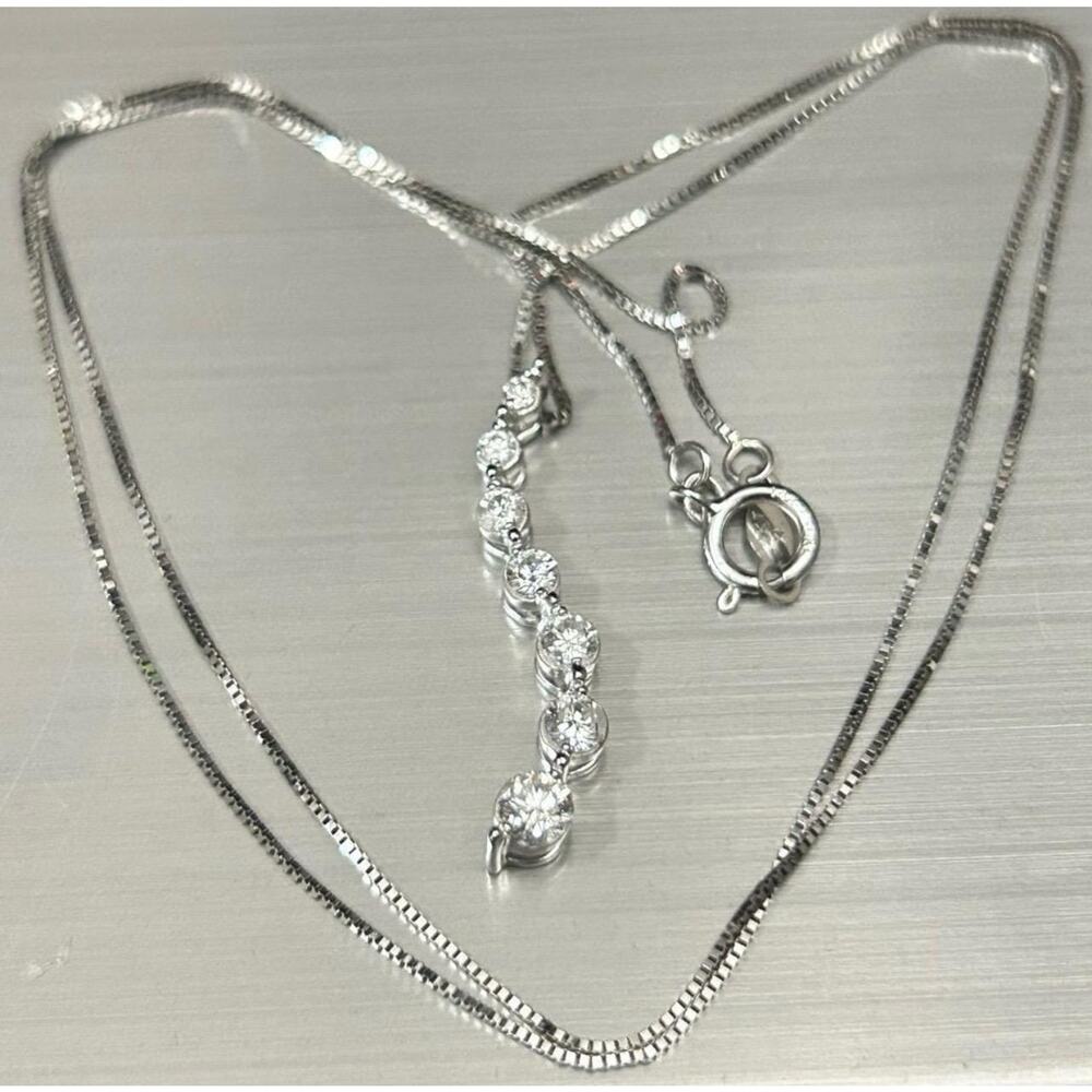 ZEI 14K White Gold 7 Princess Diamond 0.5 cttw Journey Pendant 18'' Necklace